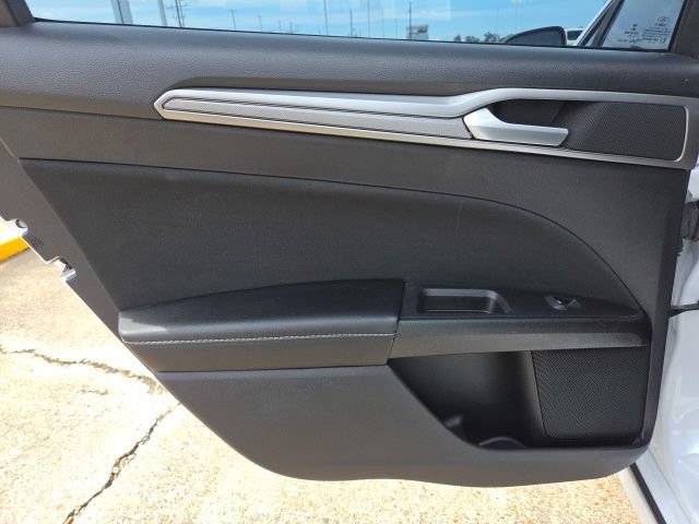 Certified 2020 Ford Fusion SE FWD image 25