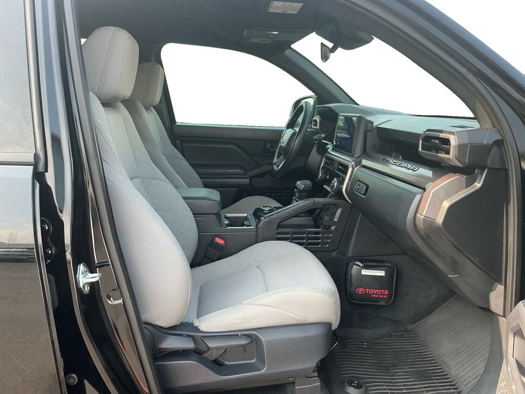 Used 2025 Toyota Tacoma SR5 RWD image 22