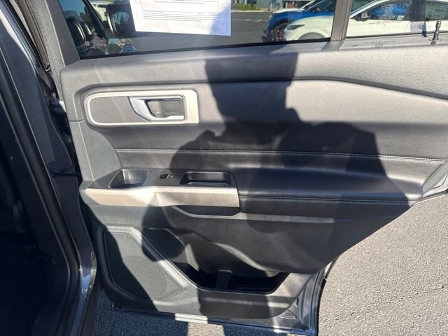 Certified 2022 Ford Explorer XLT w/ Equipment Group 202A AWD/4WD image 14