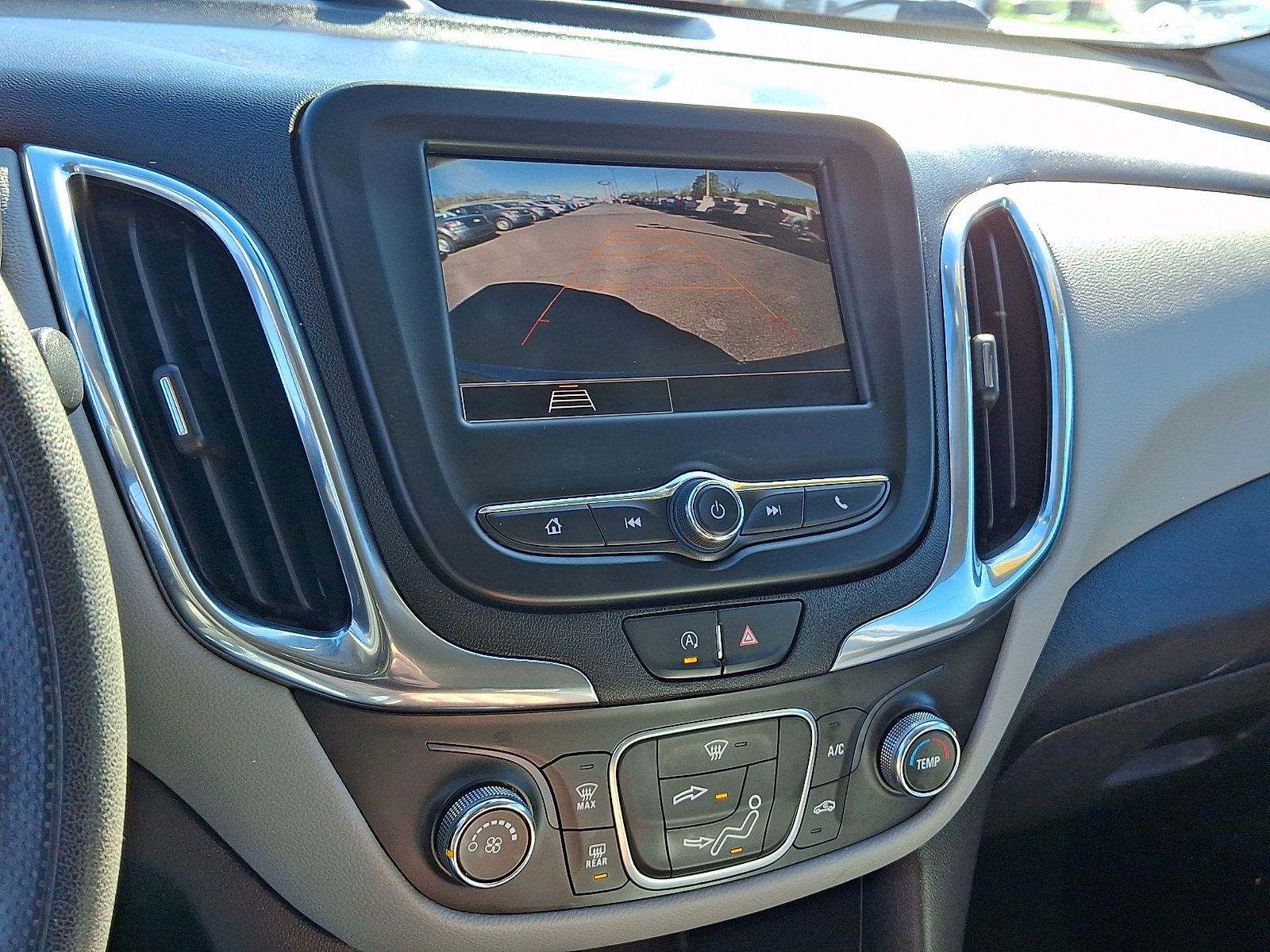 Used 2023 Chevrolet Equinox LS w/ Driver Confidence II Package image 24