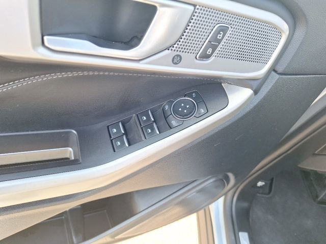 Certified 2023 Ford Explorer Limited image 13