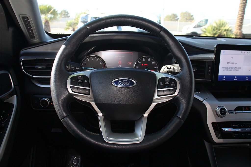 Certified 2022 Ford Explorer XLT w/ Equipment Group 202A image 14