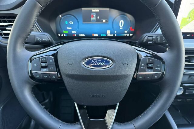 Certified 2024 Ford Escape SE FWD image 24