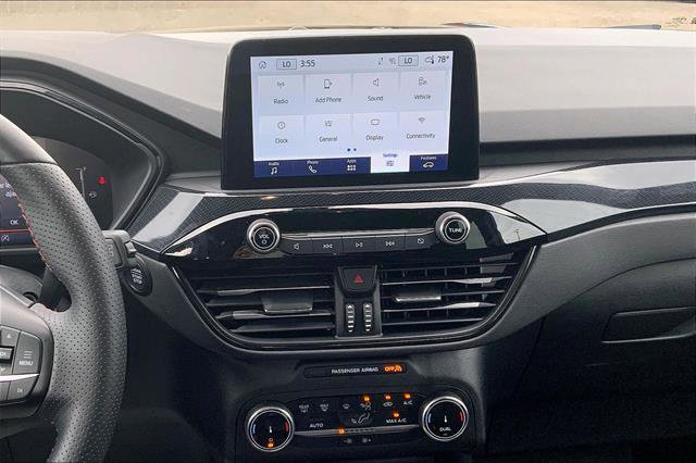 Certified 2025 Ford Escape ST-Line AWD/4WD image 5