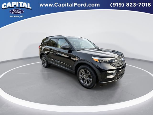 Certified 2022 Ford Explorer XLT w/ Equipment Group 202A image 2