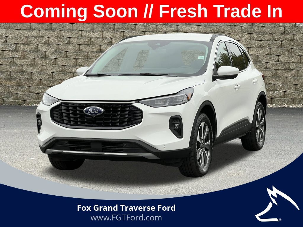 Certified 2024 Ford Escape Platinum AWD/4WD image 1