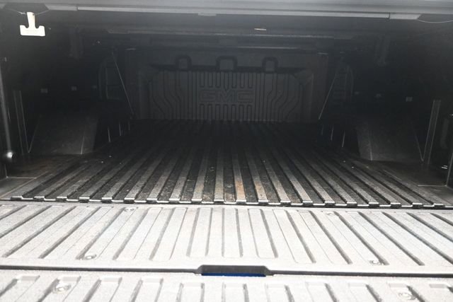 Used 2023 GMC Sierra 1500 AT4 w/ AT4 Premium Package AWD/4WD image 25