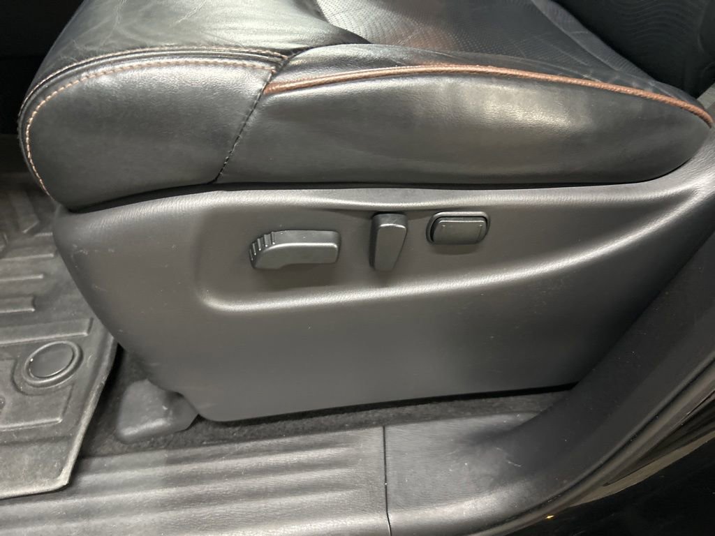 Used 2020 Nissan Armada SL w/ Premium Package AWD/4WD image 12