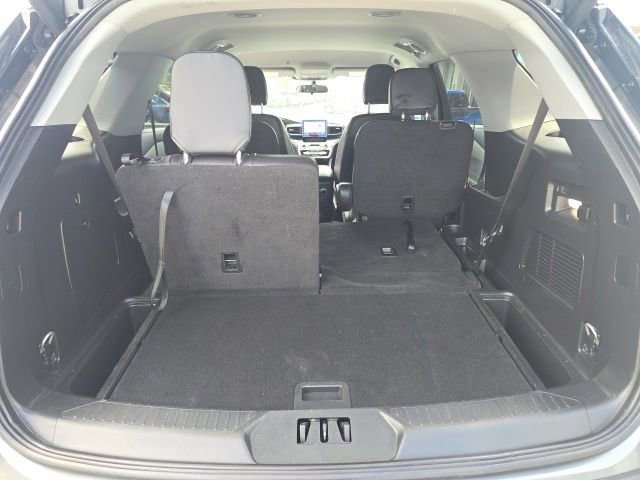 Certified 2023 Ford Explorer XLT w/ Equipment Group 202A AWD/4WD image 19