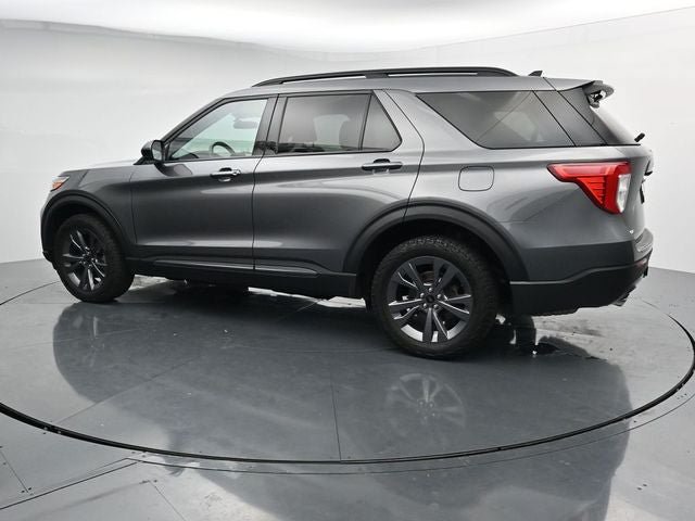 Certified 2023 Ford Explorer XLT w/ Equipment Group 202A AWD/4WD image 6