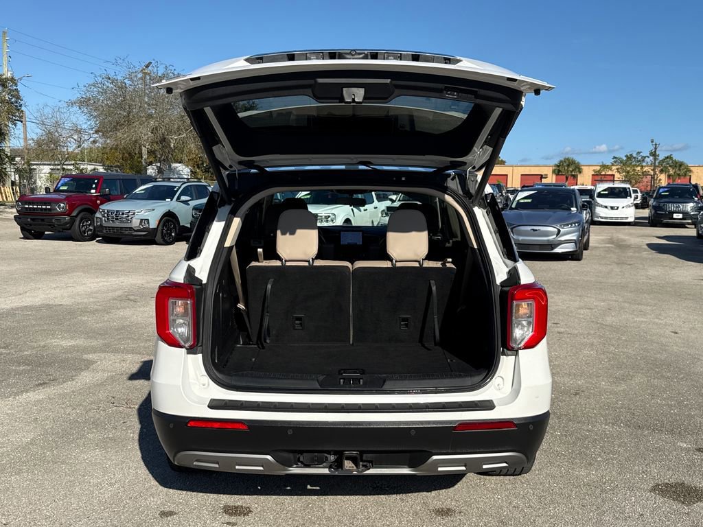 Certified 2020 Ford Explorer XLT w/ Equipment Group 202A image 28