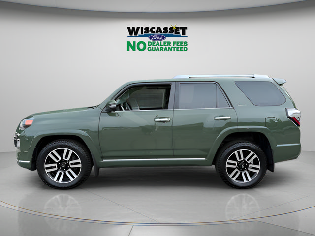 Used 2022 Toyota 4Runner Limited AWD/4WD image 2