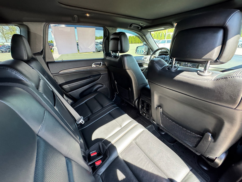 Used 2019 Jeep Grand Cherokee Limited w/ Luxury Group II AWD/4WD image 15