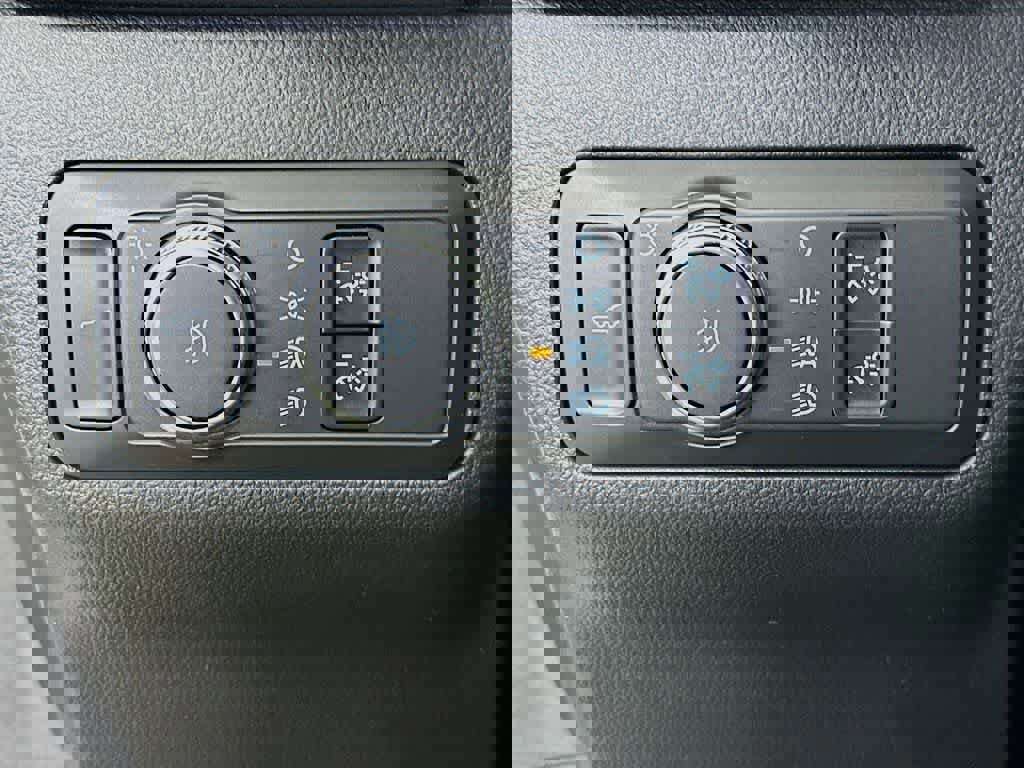 Certified 2021 Ford Escape SEL image 27