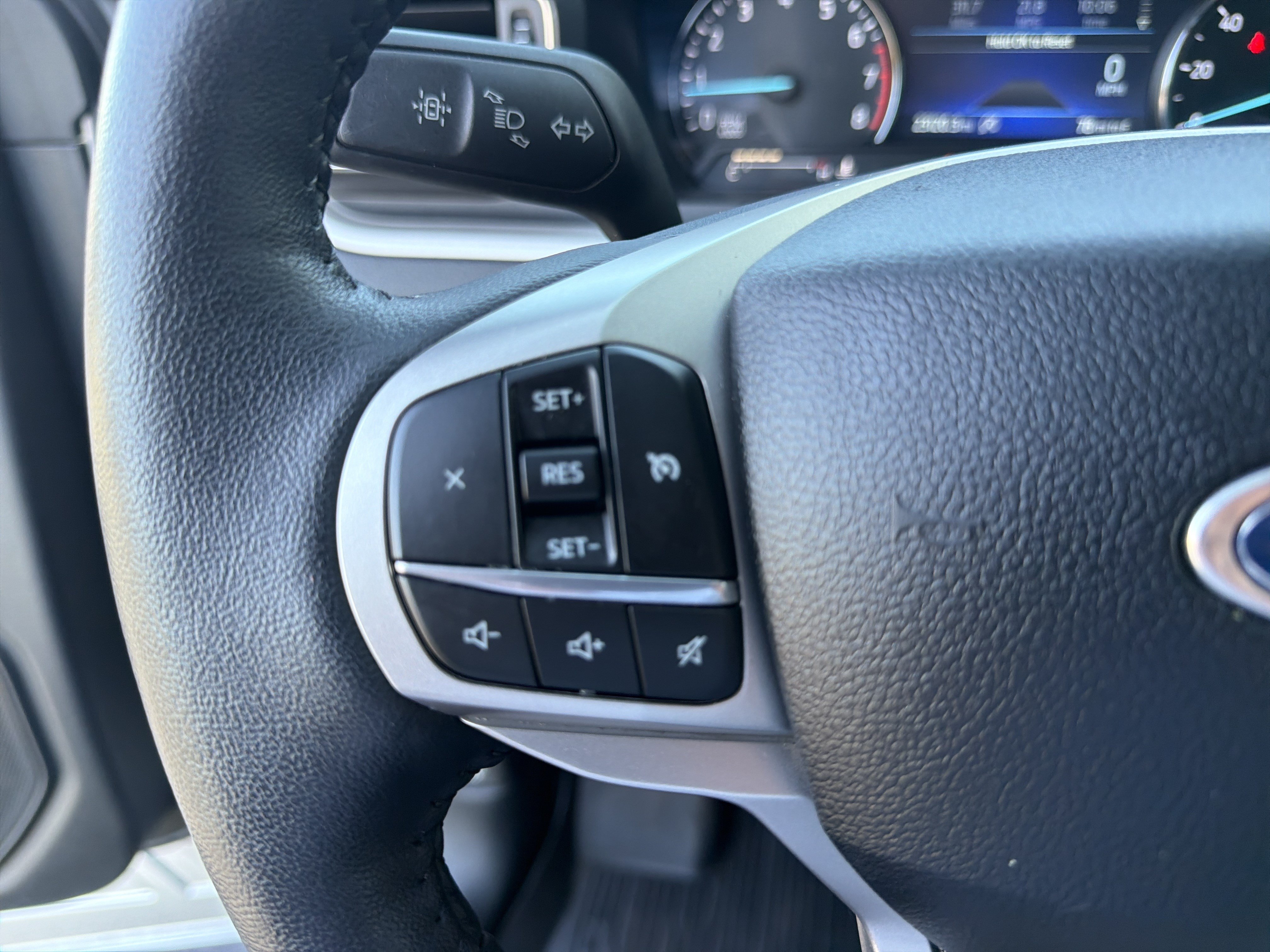 Certified 2024 Ford Explorer XLT w/ Equipment Group 202A AWD/4WD image 29