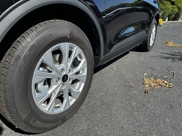 Certified 2023 Ford Escape Active AWD/4WD image 12