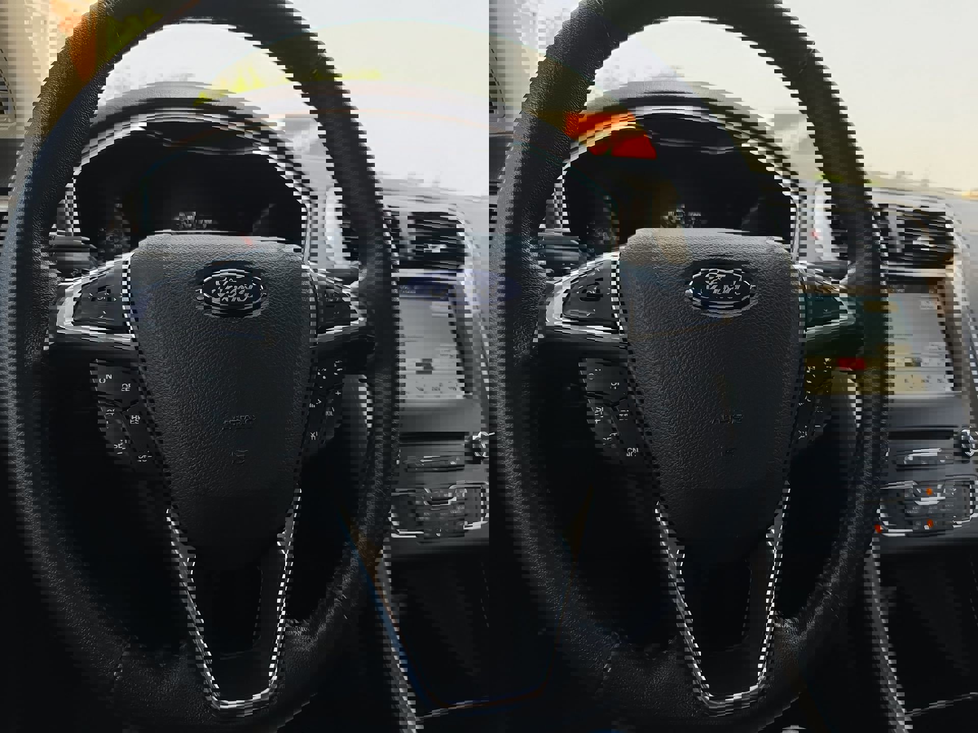 Certified 2017 Ford Fusion SE w/ Equipment Group 201A FWD image 14