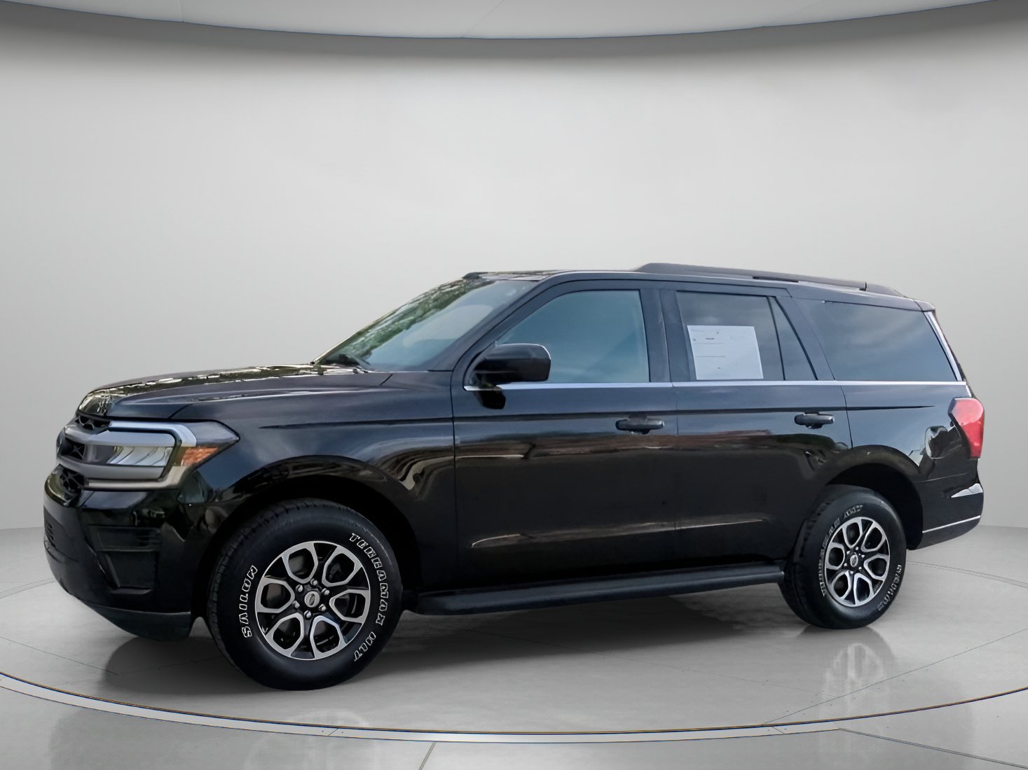 Certified 2024 Ford Expedition XLT RWD image 14