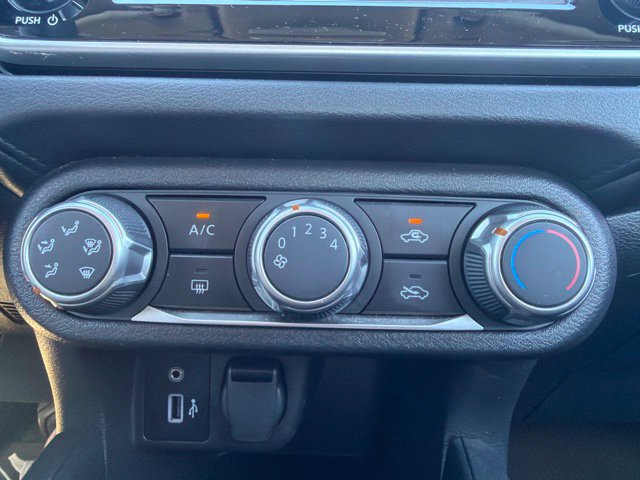 Used 2025 Nissan Versa S w/ Trunk Package FWD image 24