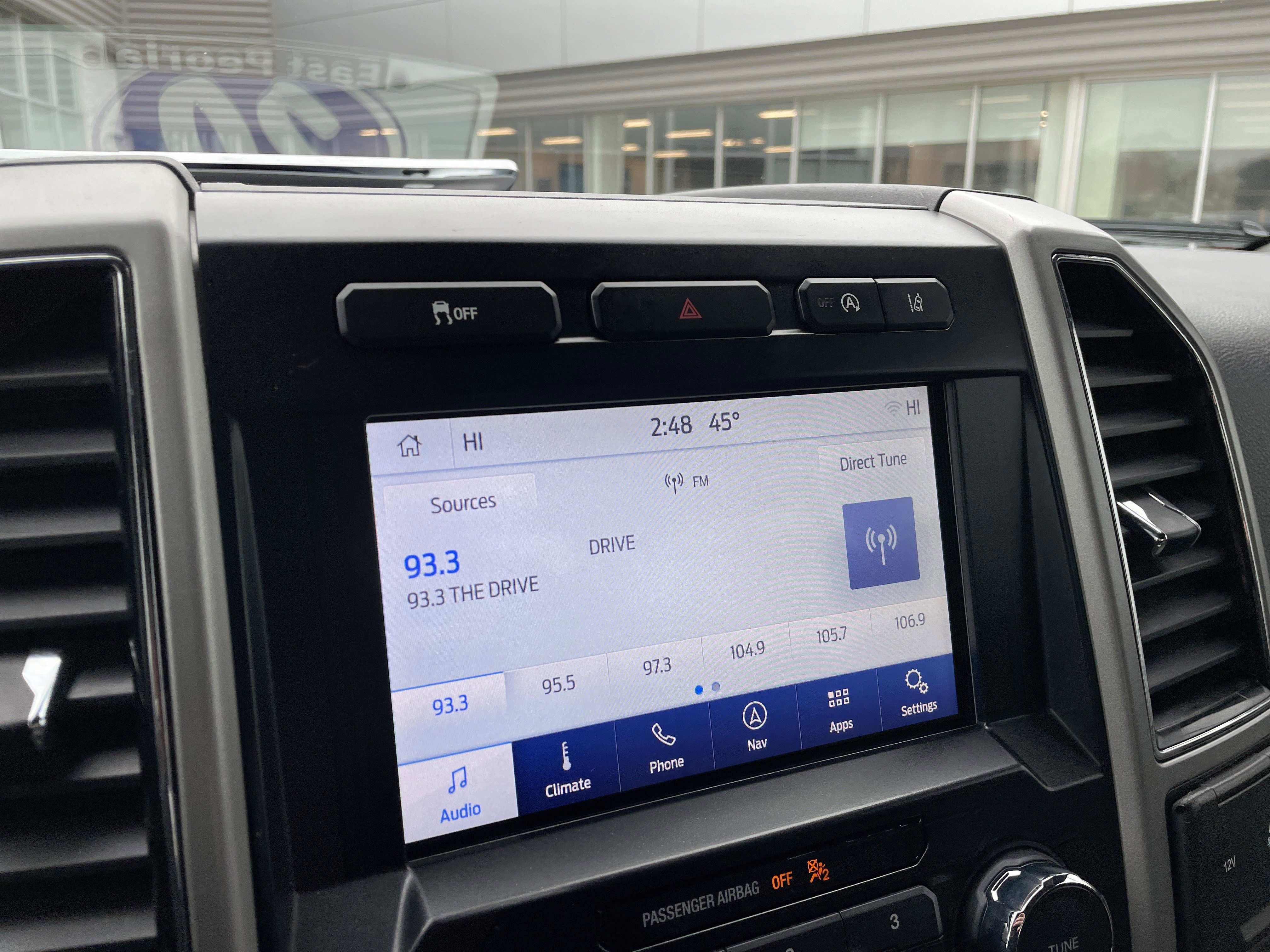 Certified 2020 Ford F150 Lariat image 25