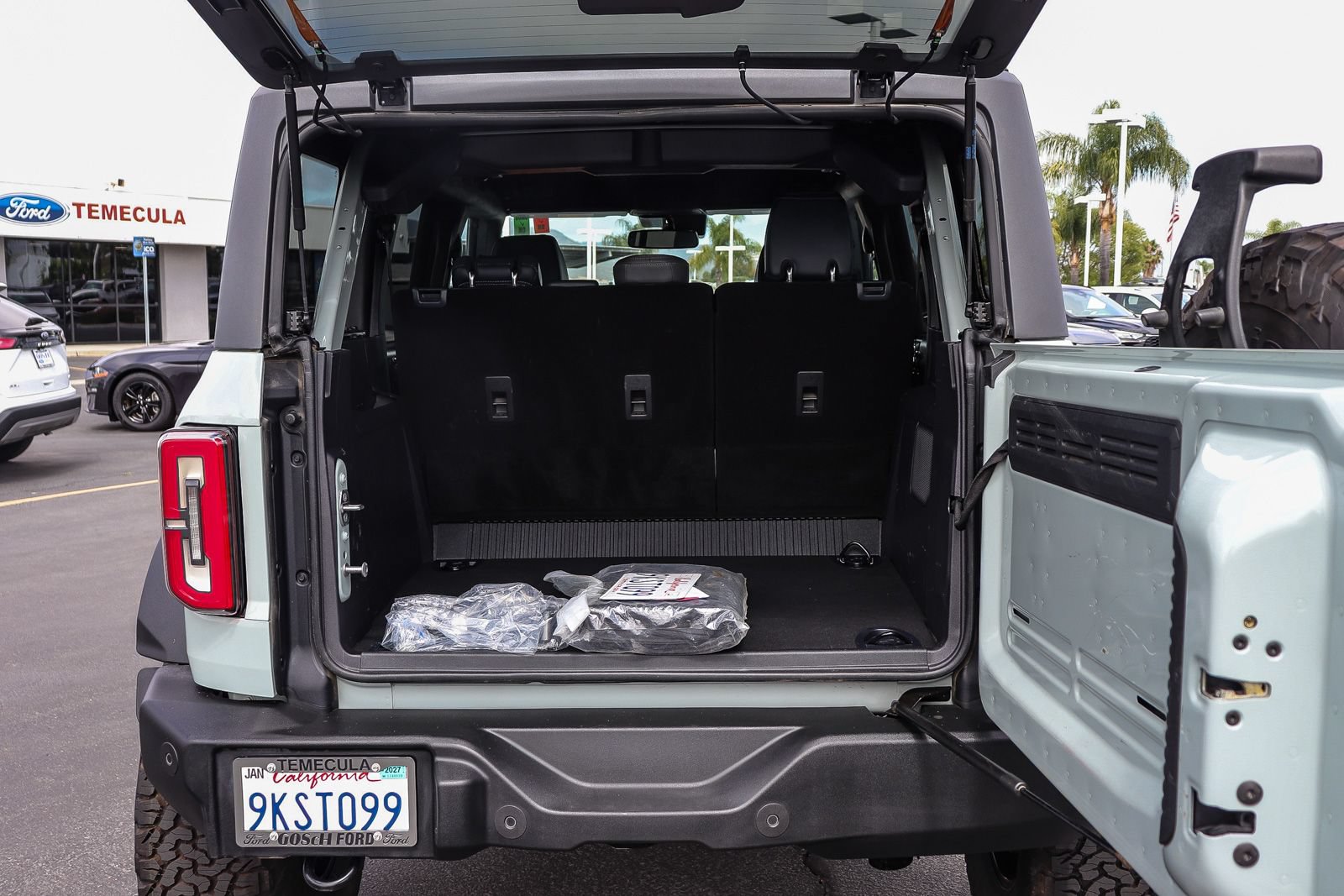 Certified 2023 Ford Bronco Outer Banks w/ Sasquatch Package AWD/4WD image 27