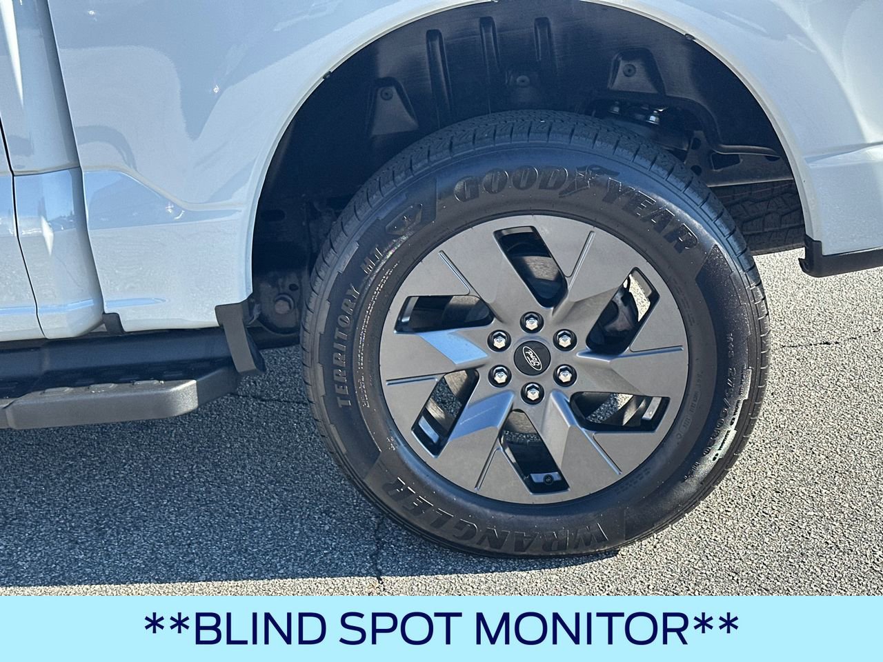 Certified 2024 Ford F150 Lightning Lariat image 22