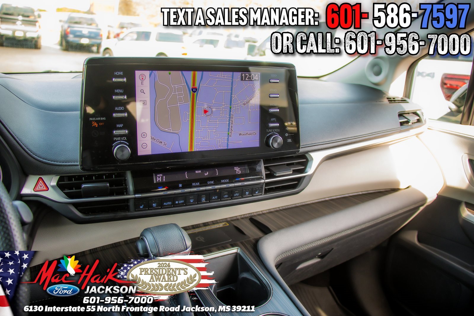 Used 2022 Toyota Sienna Limited image 18