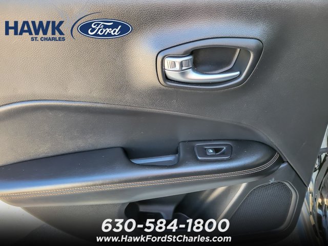 Used 2019 Jeep Compass Limited AWD/4WD image 17