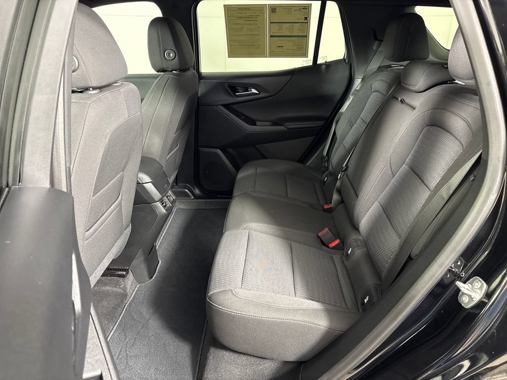 Used 2025 Chevrolet Equinox LT w/ Safety and Technology Package FWD image 26