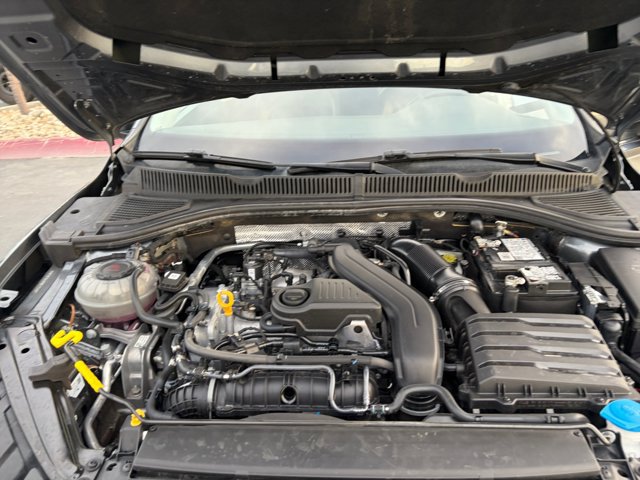 Used 2022 Volkswagen Jetta SE w/ Panoramic Sunroof Package FWD image 21