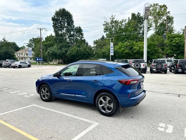 Certified 2023 Ford Escape ST-Line Select w/ Tech Pack #2 AWD/4WD image 12