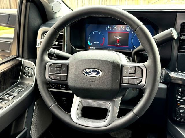 Certified 2025 Ford F250 Lariat w/ Chrome Package AWD/4WD image 25