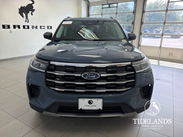 Certified 2026 Ford Explorer Active RWD image 3