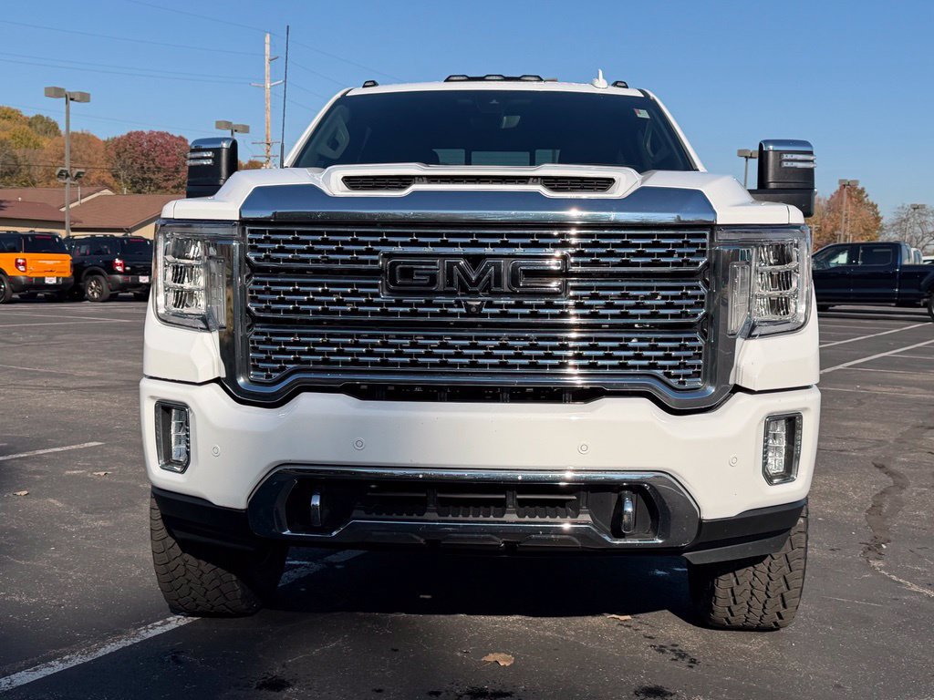 Used 2020 GMC Sierra 2500 Denali w/ Denali Ultimate Package AWD/4WD image 3