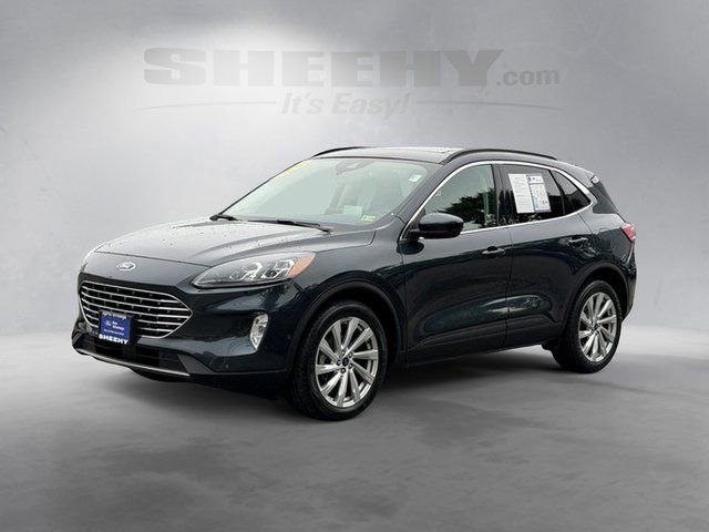 Certified 2022 Ford Escape Titanium w/ Titanium Elite Package AWD/4WD image 17