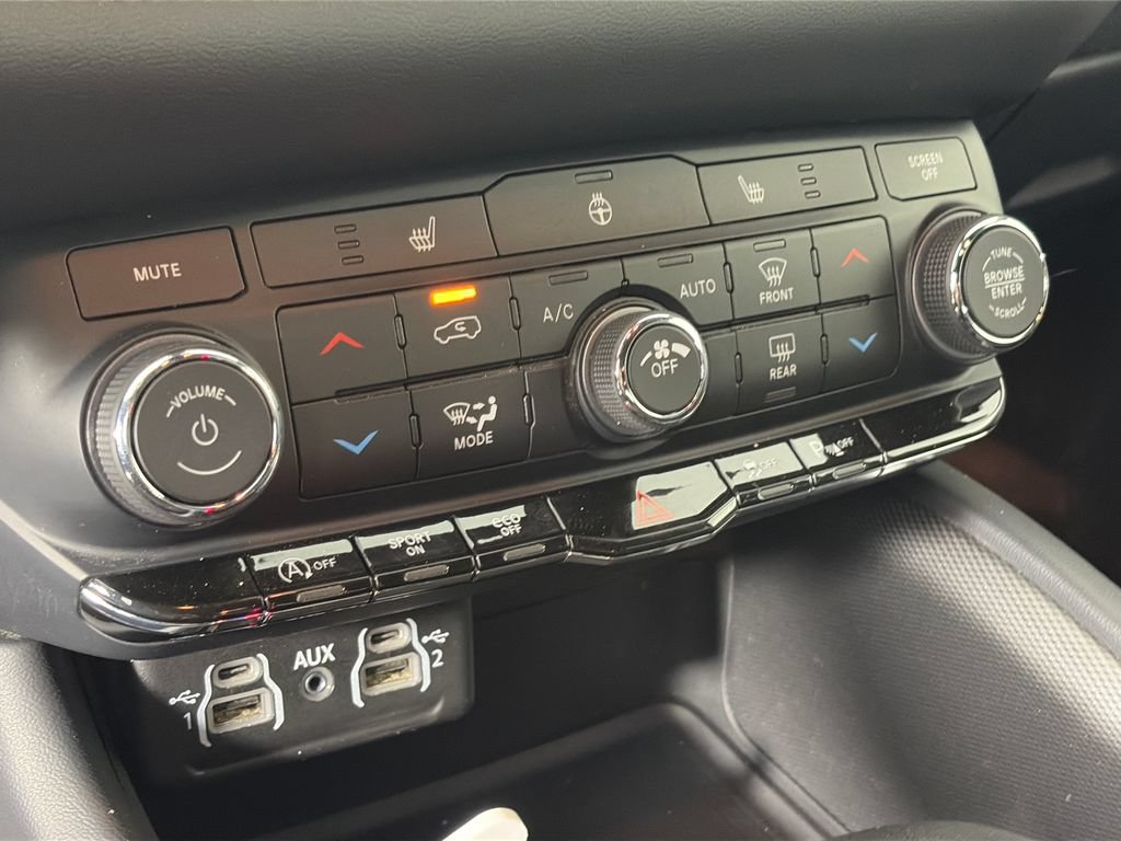 Used 2023 Dodge Durango GT AWD/4WD image 21