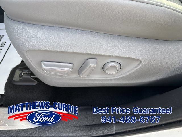 Used 2021 Toyota Highlander Platinum FWD image 10