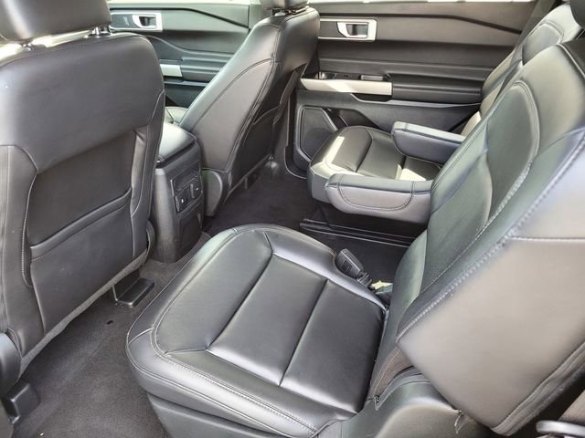 Certified 2023 Ford Explorer XLT w/ Equipment Group 202A AWD/4WD image 17