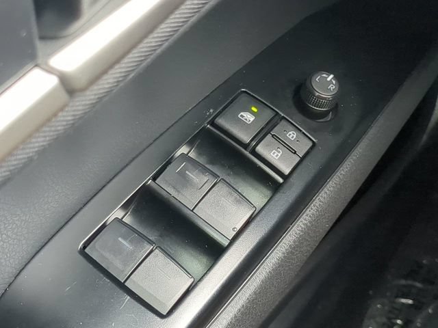Used 2025 Toyota Camry LE w/ Convenience Package FWD image 22