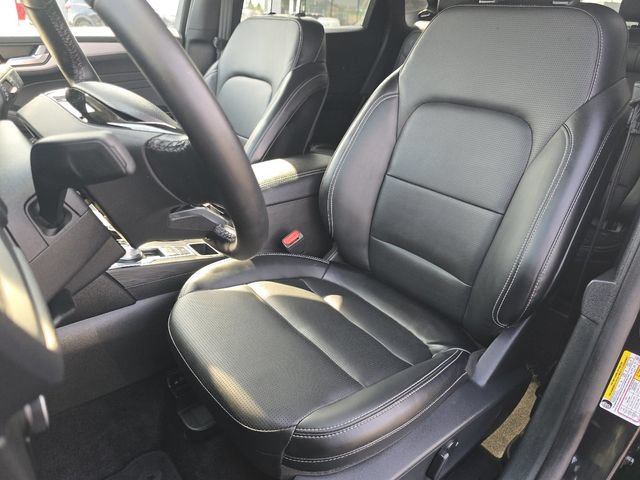 Certified 2025 Ford Escape Platinum AWD/4WD image 25