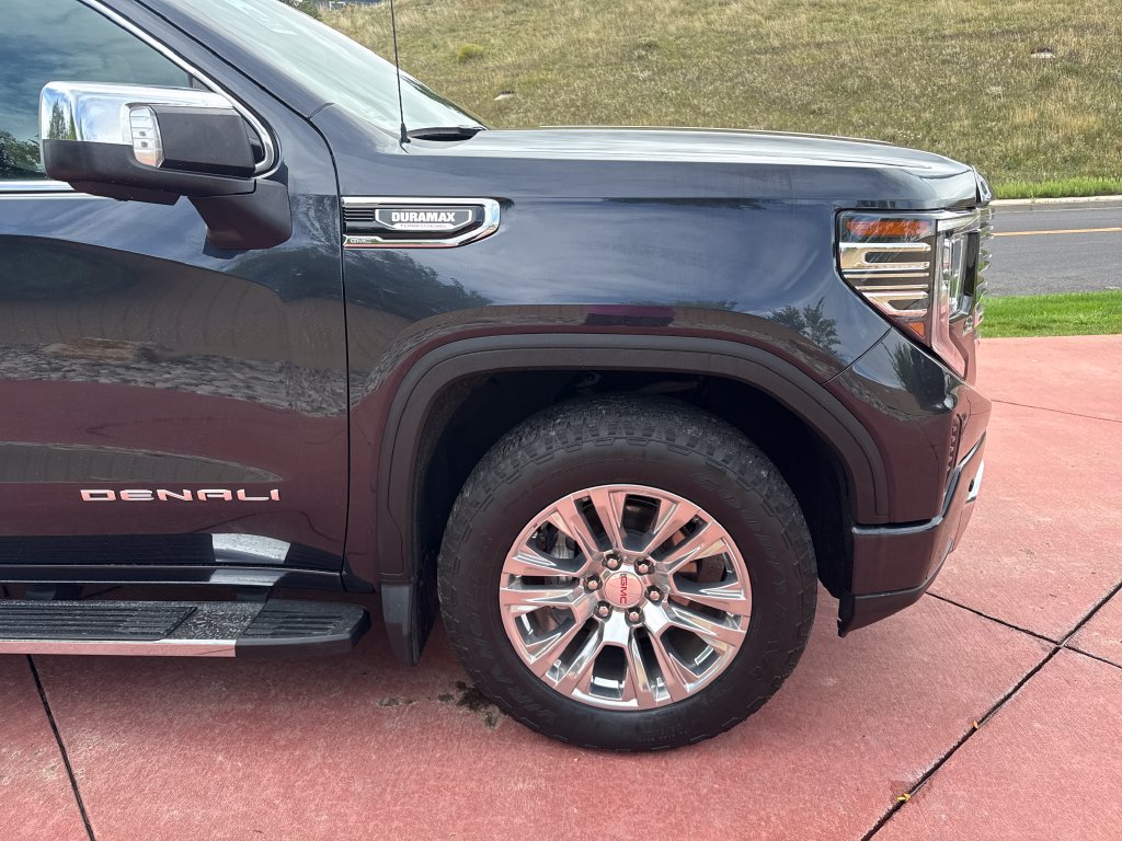 Used 2023 GMC Sierra 1500 Denali AWD/4WD image 32