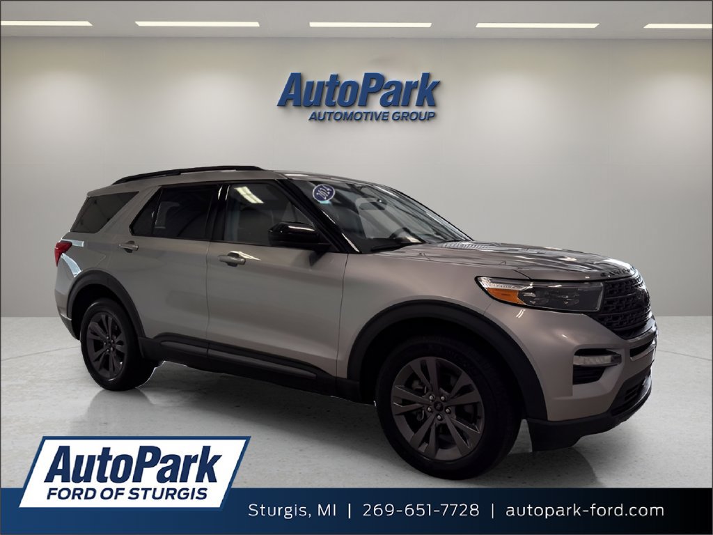 Certified 2024 Ford Explorer XLT w/ Equipment Group 202A