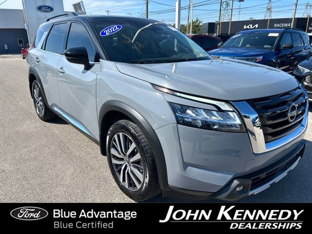 Used 2022 Nissan Pathfinder Platinum w/ Cargo Package AWD/4WD image 4