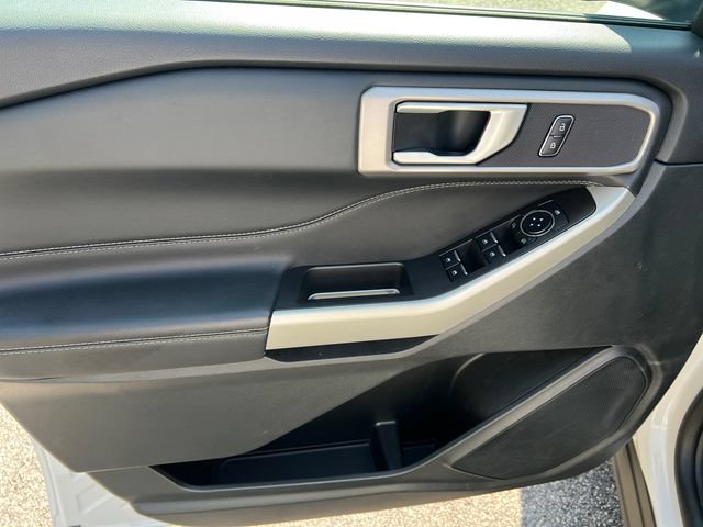 Certified 2023 Ford Explorer XLT RWD image 14