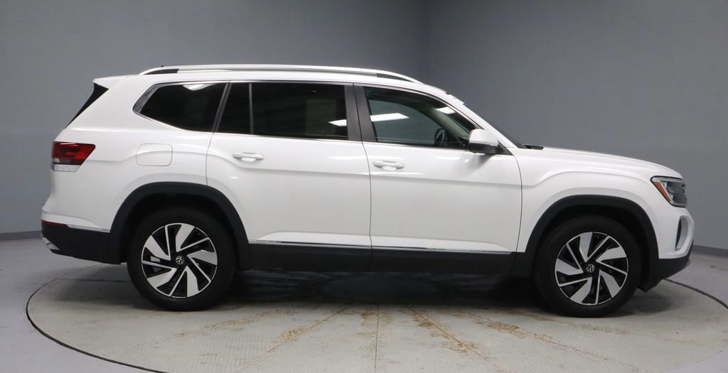 Used 2024 Volkswagen Atlas SEL AWD/4WD image 6