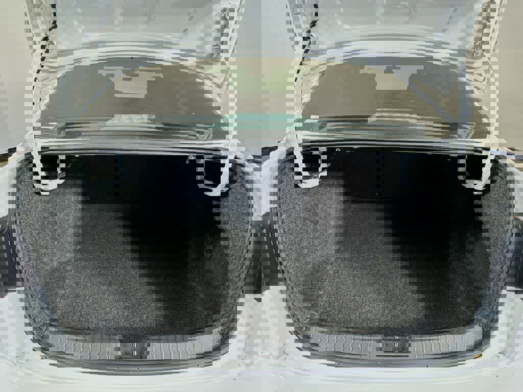 Used 2025 Volkswagen Jetta Sport image 22