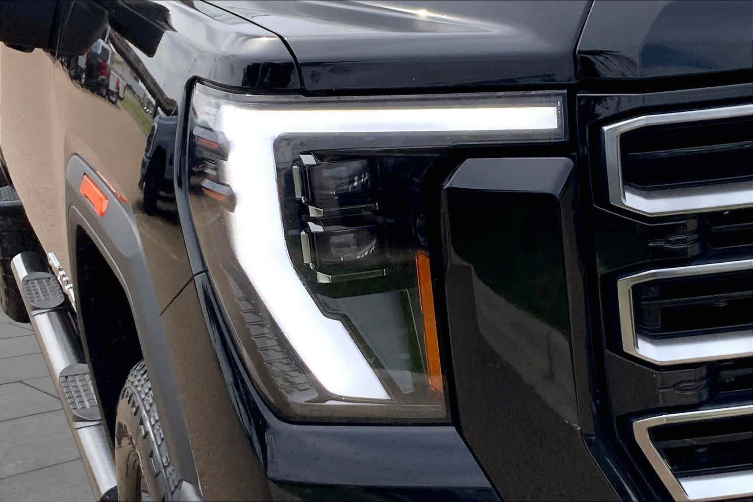 Used 2025 GMC Sierra 2500 AT4 AWD/4WD image 28