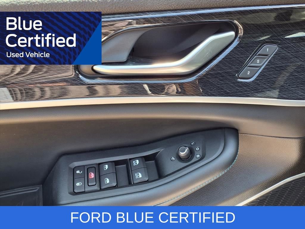 Used 2022 Jeep Grand Cherokee Trailhawk w/ Advanced Protech Group II AWD/4WD image 25