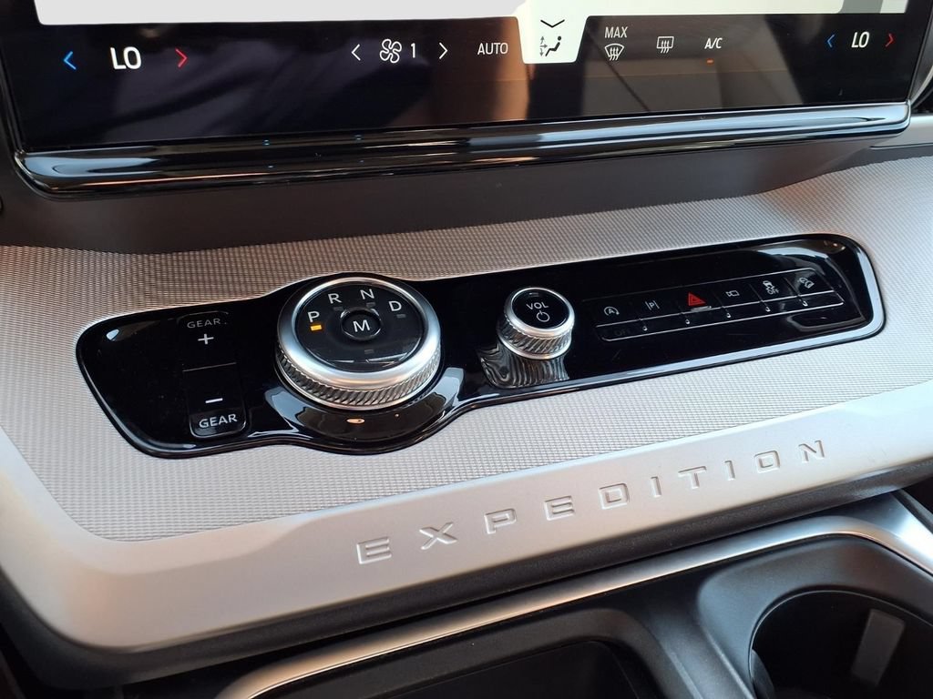 Certified 2025 Ford Expedition Max Active AWD/4WD image 14