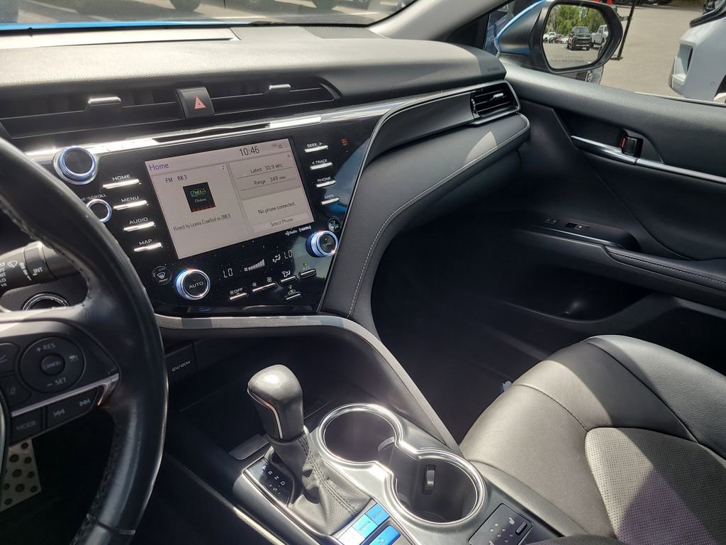 Used 2020 Toyota Camry XSE FWD image 18